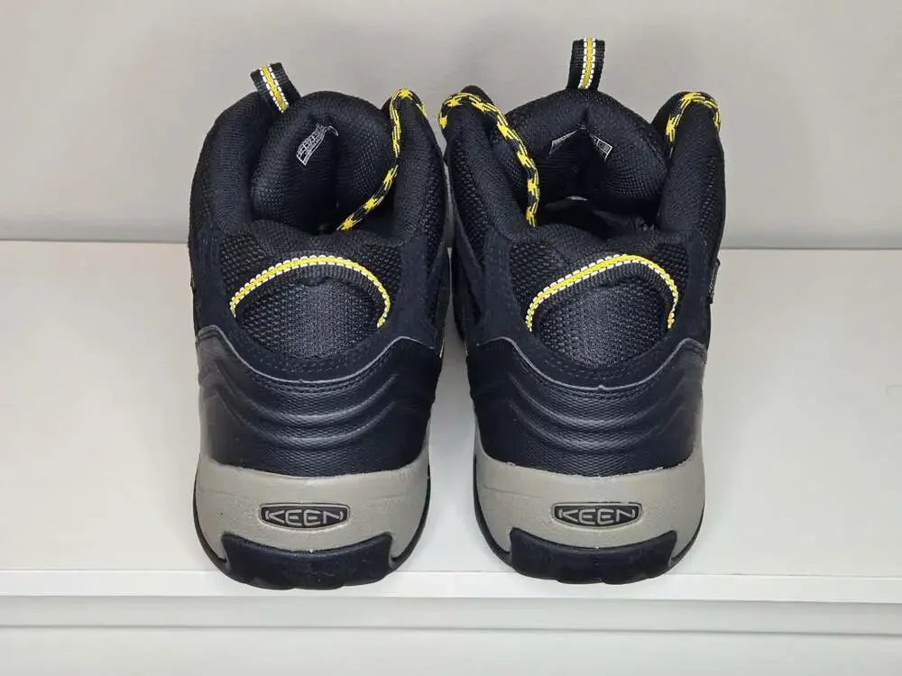 Men's Headout Waterproof Hiking Boot in Black and Lemon Curry Colorway